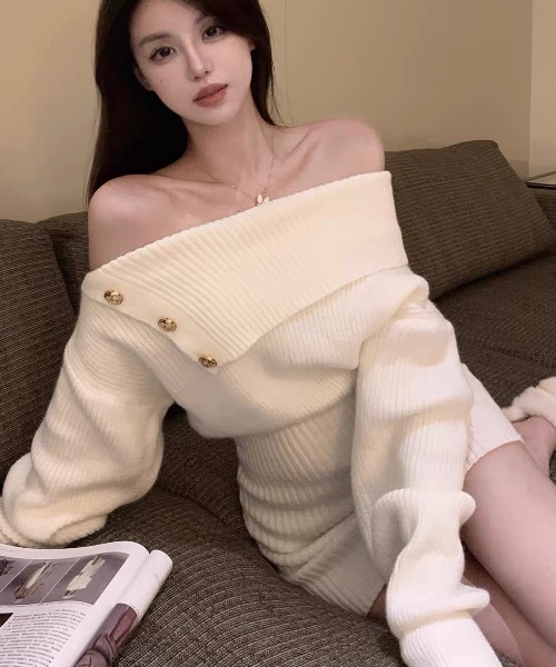 Alvia(アルビア)の「オフショルニットワンピース(ワンピース・レディース・グレー/ホワイト・M)」の3枚目の写真