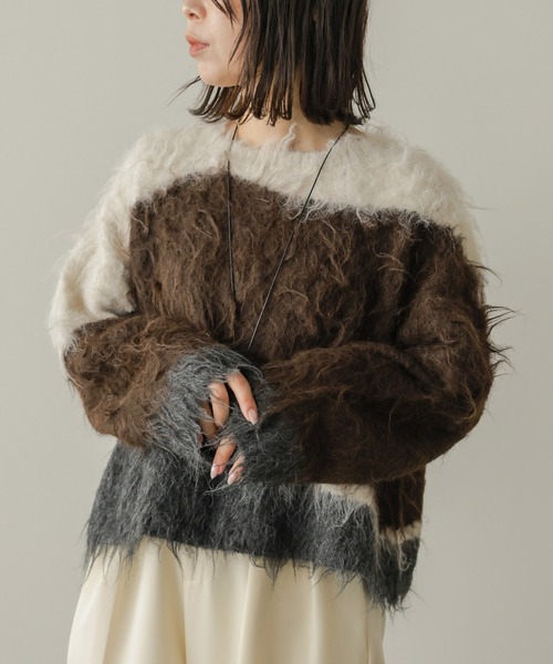 Bab(バブ)の「ウェーブ配色ケガキニットトップス(ニット/セーター・レディース・アイボリー/チャコールグレー/ブラウン・FREE)」の1枚目の写真