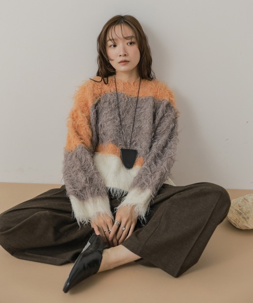 Bab(バブ)の「ウェーブ配色ケガキニットトップス(ニット/セーター・レディース・アイボリー/チャコールグレー/ブラウン・FREE)」の5枚目の写真