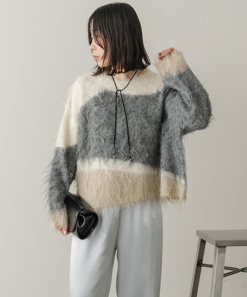 Bab(バブ)の「ウェーブ配色ケガキニットトップス(ニット/セーター・レディース・アイボリー/チャコールグレー/ブラウン・FREE)」の17枚目の写真