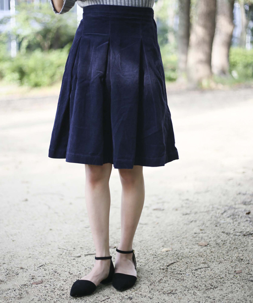 Denime（ドゥニーム）の「コーデュロイフレアスカート（スカート・レディース・ネイビー/ベージュ/ワイン・FREE）」の2枚目の写真