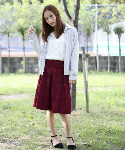 Denime（ドゥニーム）の「コーデュロイフレアスカート（スカート・レディース・ネイビー/ベージュ/ワイン・FREE）」の16枚目の写真