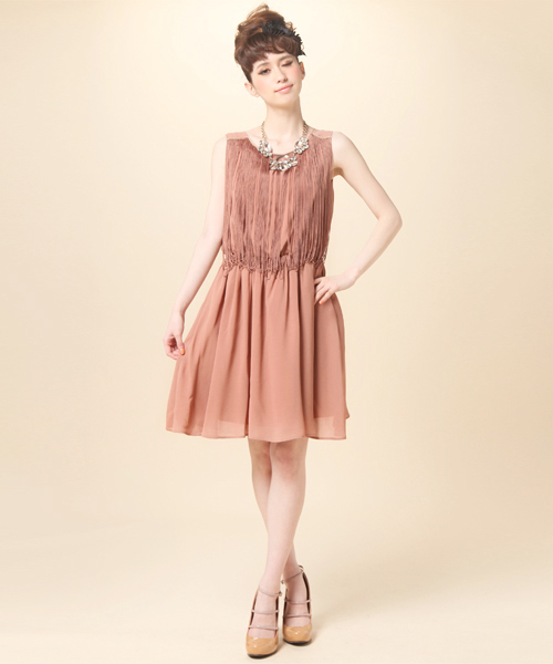 CORTES WORKS（コルテスワークス）の「フリンジワンピース（ワンピース・レディース・ブラック/ベージュ・38）」の2枚目の写真