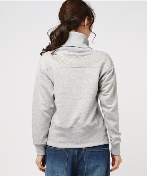 FILA（フィラ）の「スウェットトレーナー FL-9C25057TJｷﾙﾄ（スウェット・レディース・ブラック/グレー・L/LL/M/S）」の4枚目の写真