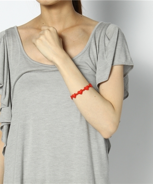 ODORANTES nano･universe（オドラント ナノ・ユニバース）の「cruciani/OD/ハートブレスレット（ブレスレット・レディース・レッド/ブラウン系その他/チャコールグレー・FREE）」の6枚目の写真