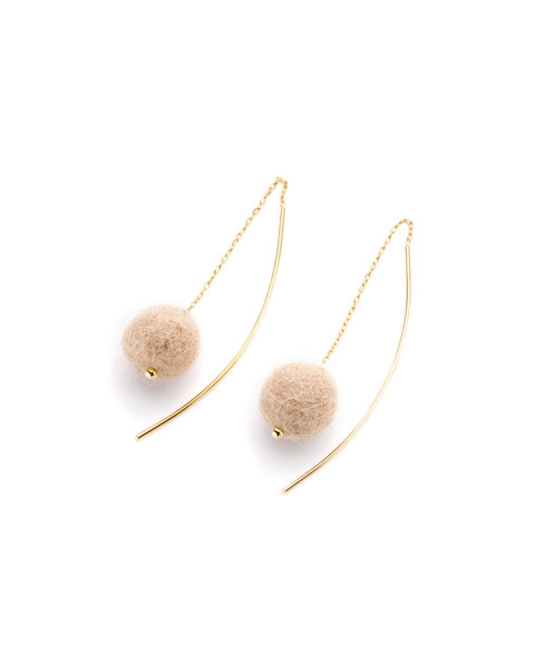 Lanterna(ランテルナ)の「【Lanterna/ランテルナ】Felt Ball Threader(ピアス(両耳用)・レディース・ブラウン系その他/ネイビー/グレー・FREE)」の2枚目の写真
