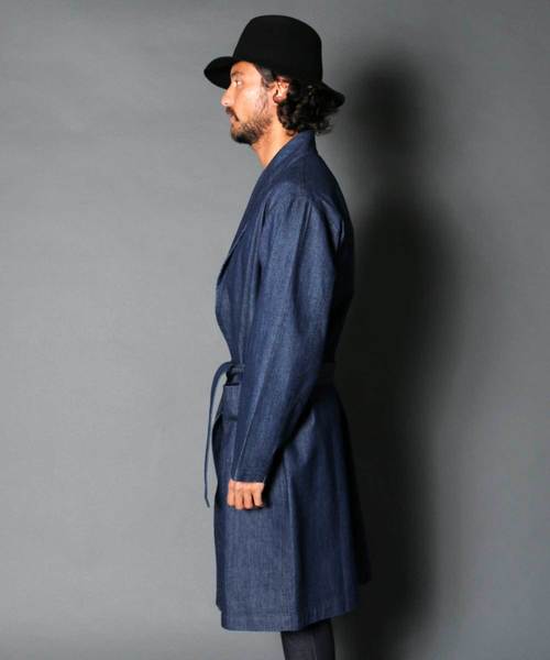 Magine(マージン)の「DENIM SHAWL COLLAR GOWN:デニムショールカラー ガウン(デニムジャケット・メンズ・ライトブルー/インディゴブルー・44/46/48)」の15枚目の写真