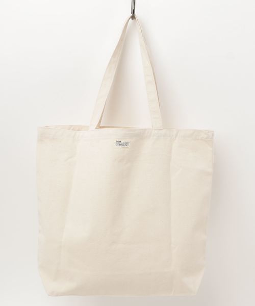SNOOPY×OLD BETTY'S(スヌーピーカケルオールドベティーズ)の「SNOOPY Tote Bag/スヌーピー 刺繍 トート バッグ(トートバッグ・レディース・ブラック/ネイビー/チャコールグレー/キナリ/ホワイト×ブラック・FREE)」の7枚目の写真