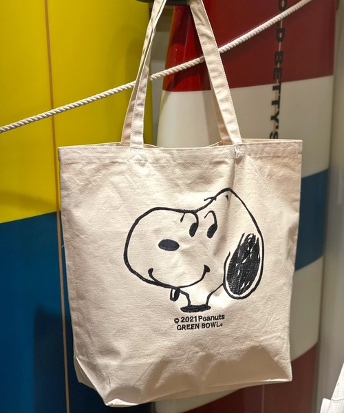 SNOOPY×OLD BETTY'S(スヌーピーカケルオールドベティーズ)の「SNOOPY Tote Bag/スヌーピー 刺繍 トート バッグ(トートバッグ・レディース・ブラック/ネイビー/チャコールグレー/キナリ/ホワイト×ブラック・FREE)」の17枚目の写真