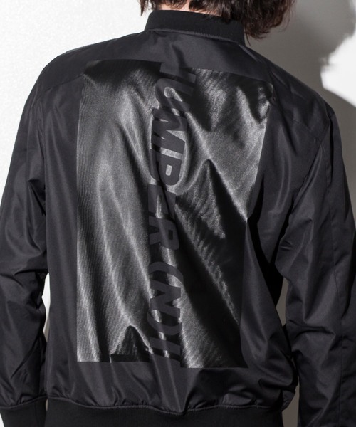 NUMBER (N)INE DENIM(ナンバーナインデニム)の「NUMBER (N)INE DENIM(ナンバーナインデニム)バックラバープリントボンバージャケット(ブルゾン・メンズ・ホワイト/ブラック・LARGE/MEDIUM/SMALL)」の5枚目の写真