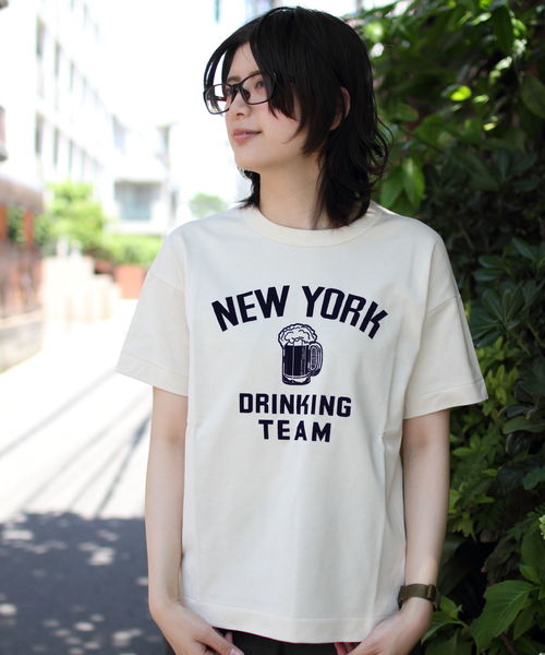 A VONTADE(アボンタージ)の「A VONTADE/ ア ボンタージ 別注 プリントTシャツ(ウィメンズ)(Tシャツ/カットソー・レディース・ホワイト/グリーン/アイボリー/ピンク・FREE)」の3枚目の写真