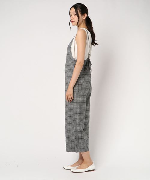 GeeRA(ジーラ)の「チェック素材のサロペット(サロペット/オーバーオール・レディース・グレー・MEDIUM/LARGE/X-LARGE/XX-LARGE)」の2枚目の写真