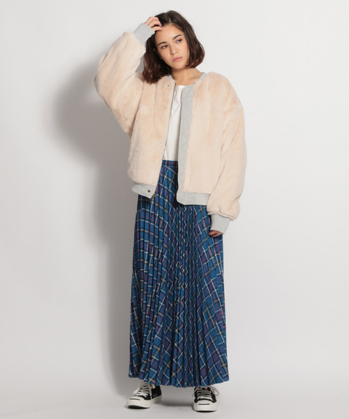 niko and...(ニコアンド)の「ファーリバーシブルMA-1ジャケット(MA-1・レディース・ブラック/グレー/カーキ・MEDIUM/LARGE)」の9枚目の写真
