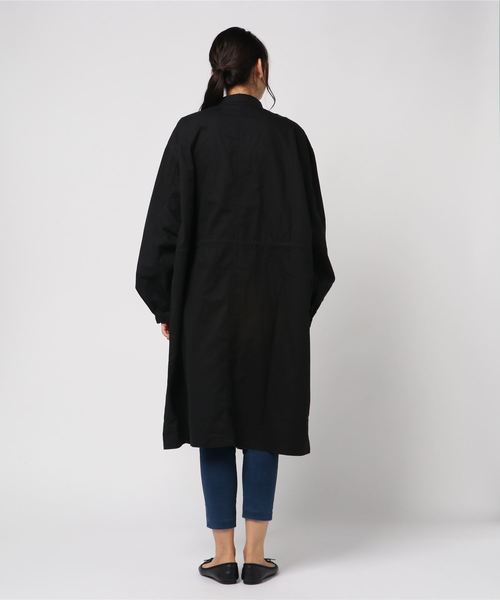 PUNYUS(プニュズ)の「スタンドカラーコート(ミリタリージャケット・レディース・ブラック/ベージュ/カーキ/イエロー・4/3)」の6枚目の写真