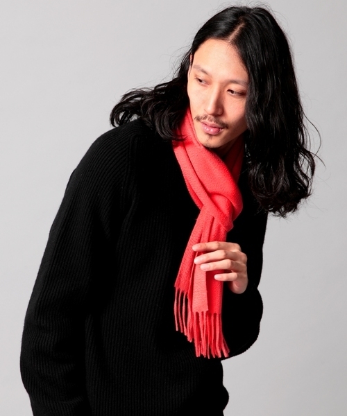 BEAUTY&YOUTH UNITED ARROWS(ビューティーアンドユースユナイテッドアローズ)の「BY ソリッド カシミヤ マフラー◆§(マフラー・メンズ・オフホワイト/ブラック/グレー/ベージュ/ワインレッド/オレンジ/イエロー/コバルトブルー/ネイビー・フリー)」の1枚目の写真