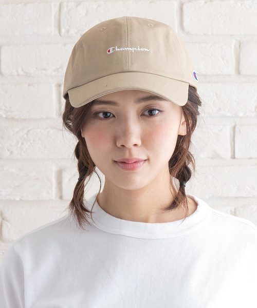 Champion（チャンピオン）の「【CHAMPION/チャンピオン】スクリプトローキャップ/ロゴ刺繍（キャップ・メンズ・ホワイト/ブラック/エンジ/ベージュ/ネイビー/レッド/ピンク/ブルー/グリーン/ライトパープル/ワンウォッシュ/ケミカルウォッシュ/ブラウン/マスタード/ワイン/パープル/ライトグリーン/イエロー/ミント・FREE）」の4枚目の写真