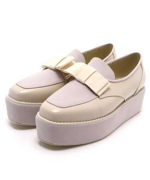 one after another NICE CLAUP(ワンアフターアナザーナイスクラップ)の「【ナイスクラップ】リボンパンプス(その他シューズ・レディース・アイボリー/キャメル/ブラック・SMALL/MEDIUM/LARGE)」の2枚目の写真