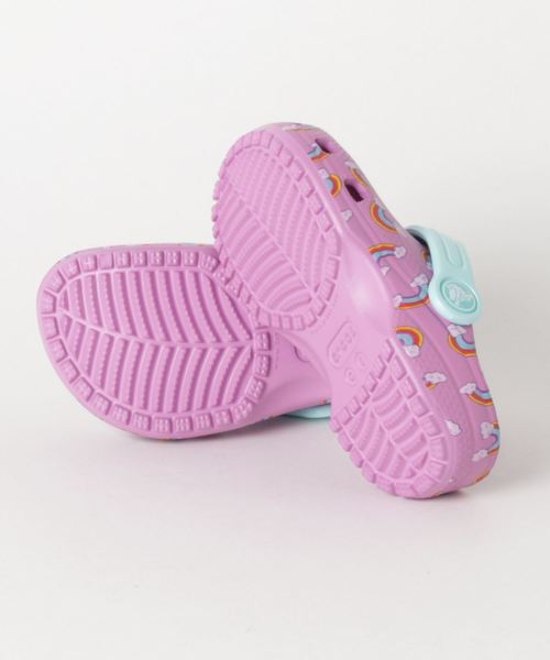 crocs(クロックス)の「クロックス Classic Seasonal Grphc Clg K Violet(スリッポン・キッズ・バイオレット・16.5cm/17.5cm/18.5cm/15.5cm/19.0cm)」の3枚目の写真