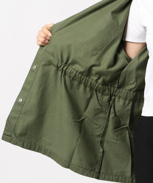 STYLEBLOCK（スタイルブロック）の「ウエストドロストミドル丈フードコート（モッズコート・レディース・ブラック/ベージュ/カーキ・M）」の4枚目の写真