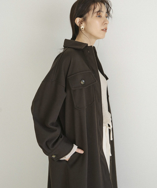 select MOCA(セレクトモカ)の「フェイクウールシャツコート/ウールライクビッグシルエットCPOロングコート(ステンカラーコート・レディース・ベージュ/ブラウン/ライトベージュ・FREE)」の9枚目の写真