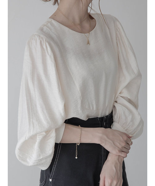 amel（エイメル）の「コンシャススリーブパールブラウス（シャツ/ブラウス・レディース・オフホワイト・FREE）」の15枚目の写真