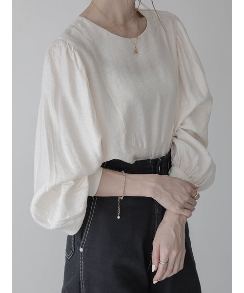 amel（エイメル）の「コンシャススリーブパールブラウス（シャツ/ブラウス・レディース・オフホワイト・FREE）」の17枚目の写真