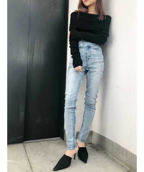 GYDA(ジェイダ)の「ワンショルバックリボンニットTOPS(ニット/セーター・レディース・ベージュ/ブラック/オフホワイト・FREE)」の5枚目の写真