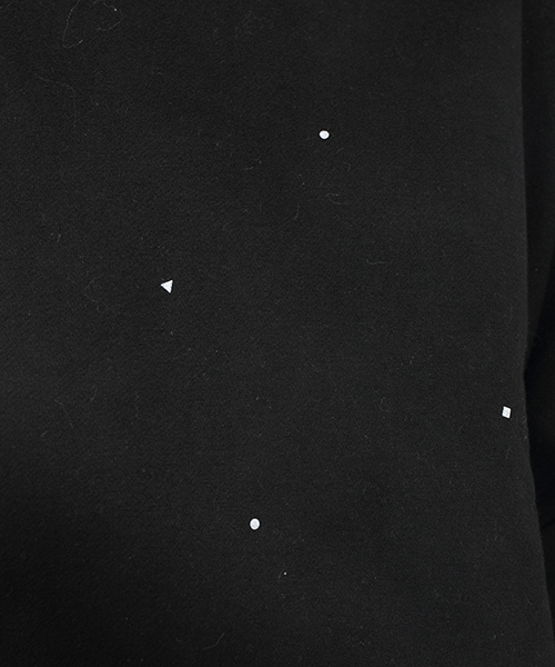 i（アイ）の「プチ○△□プリントショートプルオーバー（ニット/セーター・レディース・ホワイト/ブラック・FREE）」の6枚目の写真