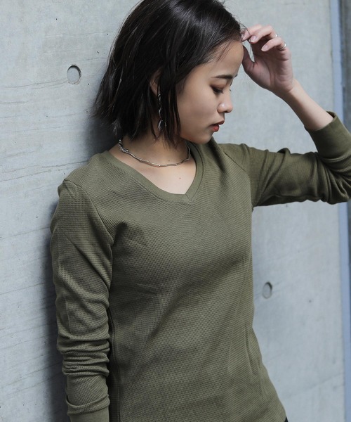 Fashion Letter（ファッションレター）の「ワッフルサーマルVネックコットンTシャツ（Tシャツ/カットソー・レディース・ホワイト/ブラック/ネイビー/カーキ/杢グレー・M/L/4L/LL/3L）」の4枚目の写真