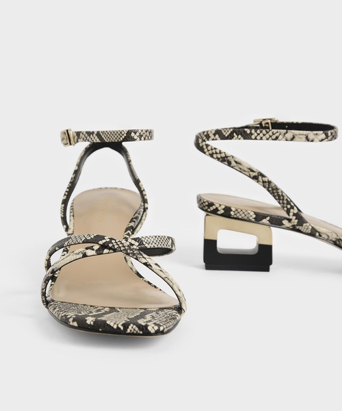 CHARLES & KEITH（チャールズ & キース）の「スカルプチャー クロームヒールサンダル / Sculptural Chrome Heel Sandals（サンダル・レディース・ブラック/イエロー/マルチ・22.5cm/23cm/23.5cm/24.5cm/25cm/25.5cm/22cm）」の15枚目の写真