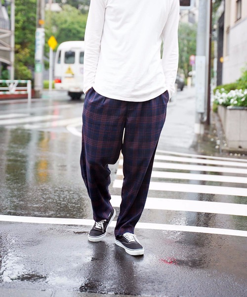 Blue Standard (ブルースタンダード)の「【BLUE STANDARD】チェックイージーパンツ ワイドパンツ チェック柄(その他パンツ・メンズ・ベージュ/ネイビー/グレー・MEDIUM/LARGE/X-LARGE)」の6枚目の写真