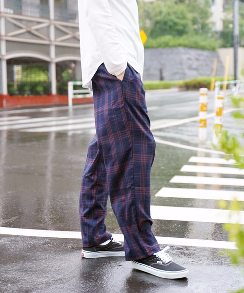 Blue Standard (ブルースタンダード)の「【BLUE STANDARD】チェックイージーパンツ ワイドパンツ チェック柄(その他パンツ・メンズ・ベージュ/ネイビー/グレー・MEDIUM/LARGE/X-LARGE)」の13枚目の写真