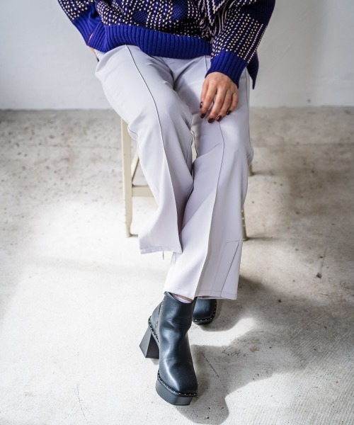 PAGEBOY(ページボーイ)の「【セットアップ対応】Wクロスセットアップフレアパンツ(タックパンツ)(スラックス・レディース・ブラック/ブラウン/グレイッシュベージュ・FREE)」の9枚目の写真