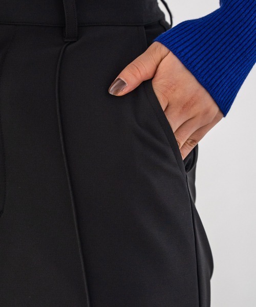 PAGEBOY(ページボーイ)の「【セットアップ対応】Wクロスセットアップフレアパンツ(タックパンツ)(スラックス・レディース・ブラック/ブラウン/グレイッシュベージュ・FREE)」の16枚目の写真