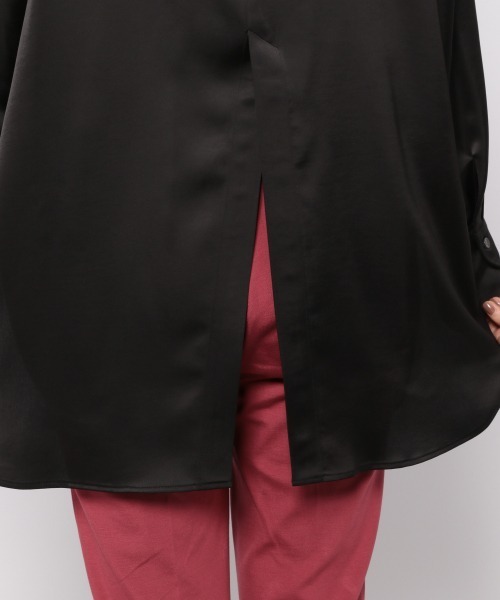 PAGEBOY（ページボーイ）の「サテンバンドカラーシャツ（シャツ/ブラウス・レディース・ブラック/オフホワイト/グレイッシュベージュ・FREE）」の10枚目の写真