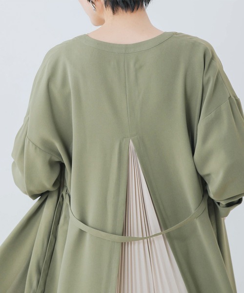 Bou Jeloud（ブージュルード）の「バックプリーツカーディガン【セレモニーにもおすすめ】（カーディガン/ボレロ・レディース・ブラック/ベージュ/カーキ・38）」の22枚目の写真