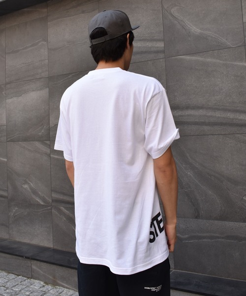 DOUBLE STEAL（ダブルスティール）の「dipBasic logo Tシャツ（Tシャツ/カットソー・メンズ・チャコールグレー/ダークグリーン/グレー/ブラック/ホワイト・X-LARGE/LARGE/MEDIUM/XX-LARGE）」の10枚目の写真