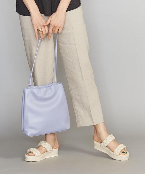 BEAUTY&YOUTH UNITED ARROWS（ビューティーアンドユースユナイテッドアローズ）の「BY レザースクエアギャザーショルダーバッグ ◆（ショルダーバッグ・レディース・ブラック/ナチュラル/ライラック・FREE）」の3枚目の写真