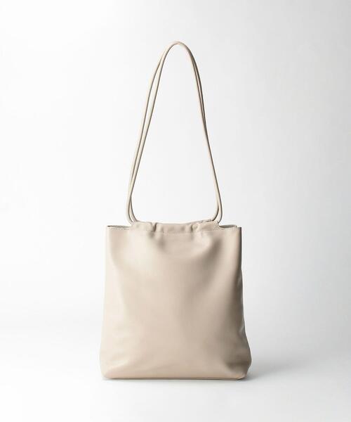 BEAUTY&YOUTH UNITED ARROWS（ビューティーアンドユースユナイテッドアローズ）の「BY レザースクエアギャザーショルダーバッグ ◆（ショルダーバッグ・レディース・ブラック/ナチュラル/ライラック・FREE）」の5枚目の写真