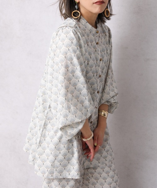 ap retro（アプレトロ）の「肩ギャザー２WAYブラウス【ZOZO限定アイテム】（シャツ/ブラウス・レディース・ブラック/アイボリー/ライトベージュ・FREE）」の8枚目の写真