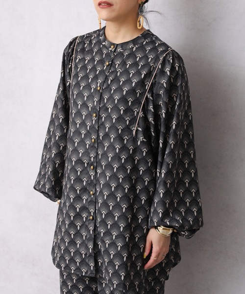 ap retro（アプレトロ）の「肩ギャザー２WAYブラウス【ZOZO限定アイテム】（シャツ/ブラウス・レディース・ブラック/アイボリー/ライトベージュ・FREE）」の21枚目の写真