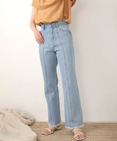 Bab（バブ）の「【WEB限定】裾フリンジフレアデニムパンツ（デニムパンツ・レディース・アイボリー/ライトグレー/ブルー/ライトブルー・S/M）」の19枚目の写真