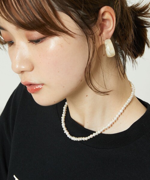 FREAK'S STORE(フリークスストア)の「スモールパールネックレス(ネックレス・レディース・シルバー・ONE SIZE)」の3枚目の写真