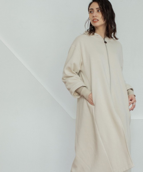MARECHAL TERRE（マルシャルテル）の「ロングジップパーカー（パーカー・レディース・ブラック/カーキ/キャメル/ライトベージュ・MEDIUM）」の3枚目の写真