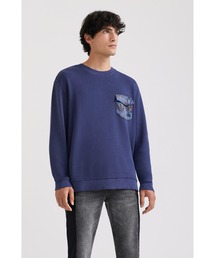ポケット付き 長袖Tシャツ
