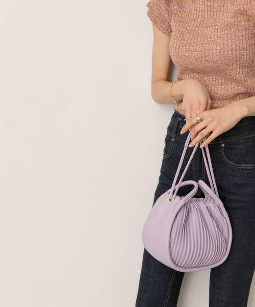 RODE SKO（ロデスコ）の「MARIKKA ラウンドプリーツバッグ（ショルダーバッグ・レディース・ホワイト/ベージュ/パープル系その他・ONE）」の5枚目の写真