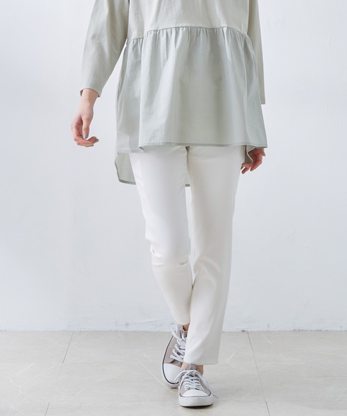 Honeys(ハニーズ)の「スリムカラースキニー(股下64cm)(その他パンツ・レディース・ブラウン/カーキ/ライトベージュ/ブラック/ネイビー/ピンク系その他/ライトカーキ/アイボリー/スミクロ・LL/M/L/SS/S)」の2枚目の写真