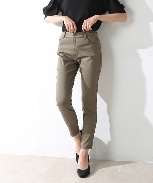 Honeys(ハニーズ)の「スリムカラースキニー(股下64cm)(その他パンツ・レディース・ブラウン/カーキ/ライトベージュ/ブラック/ネイビー/ピンク系その他/ライトカーキ/アイボリー/スミクロ・LL/M/L/SS/S)」の15枚目の写真