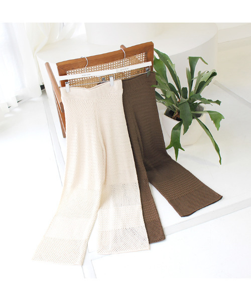 MODE ROBE(モードローブ)の「透かし編みニットワイドパンツ(その他パンツ・レディース・ブラウン/アイボリー・FREE)」の3枚目の写真