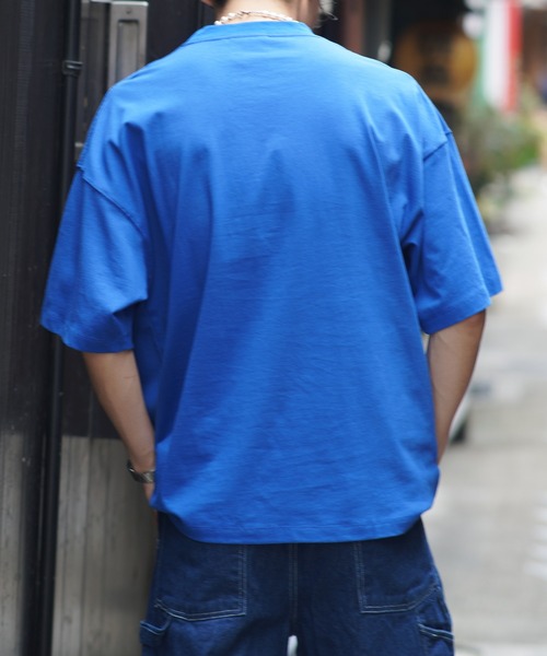 SPINNS（スピンズ）の「【ゆったりシルエット】TEQUILA カレッジロゴ半袖Tシャツ（Tシャツ/カットソー・メンズ・ホワイト/ダークグリーン/オレンジ/ダークブルー/ロイヤルブルー/スミクロ・ONESIZE）」の20枚目の写真